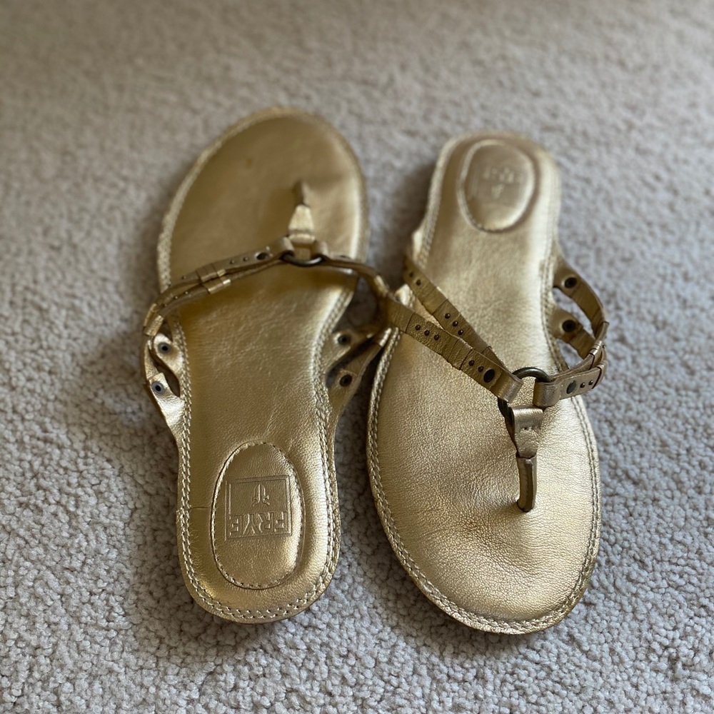 Frye flip flops